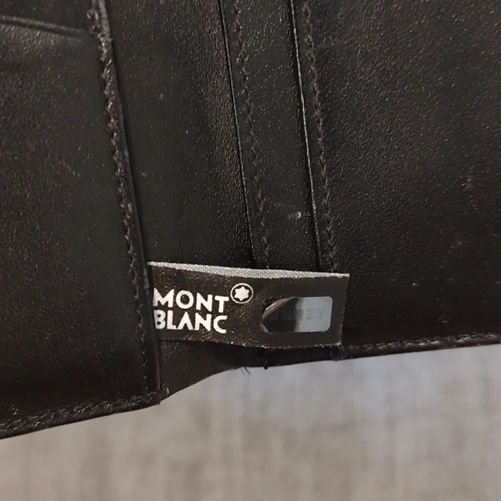 Montblanc Black Leather Travel Wallet•8cc+•Bifold•Used